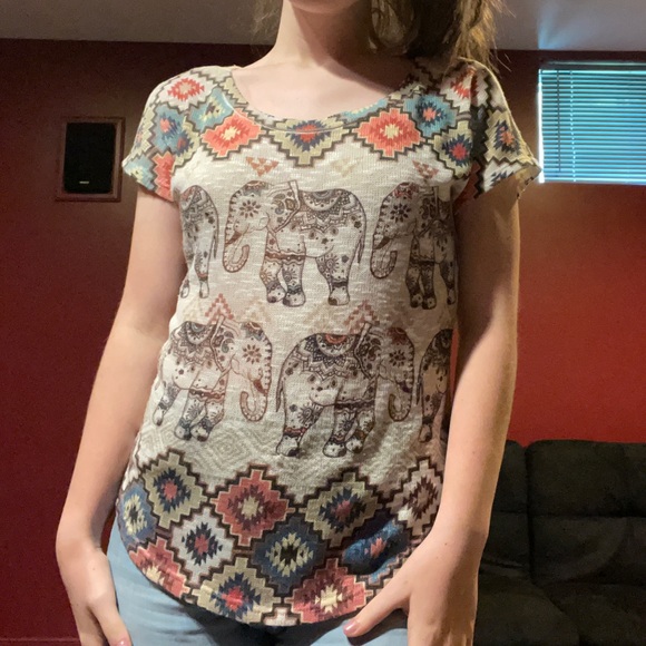 Beige Elephant Pattern Top - Picture 3 of 7